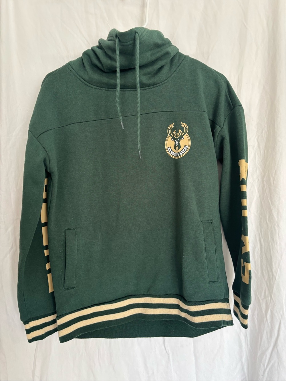 Milwaukee Bucks Women’s Hoodie